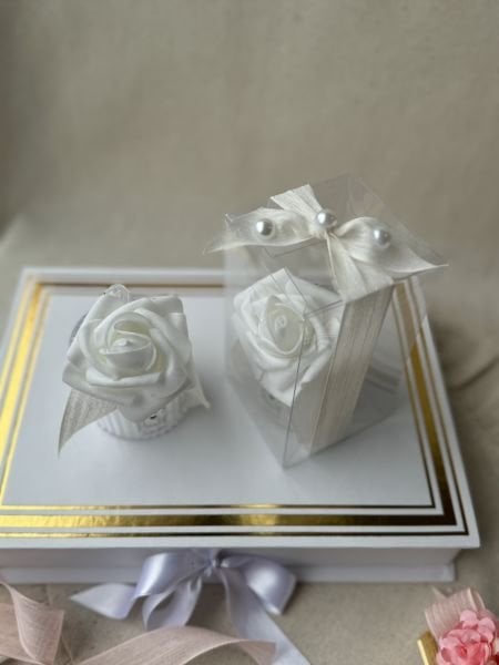 Beyaz Gül Detaylı Mika Model Mum Nikah Nişan Söz Bebek Şekeri Hediyelik Antrasit Organizasyon