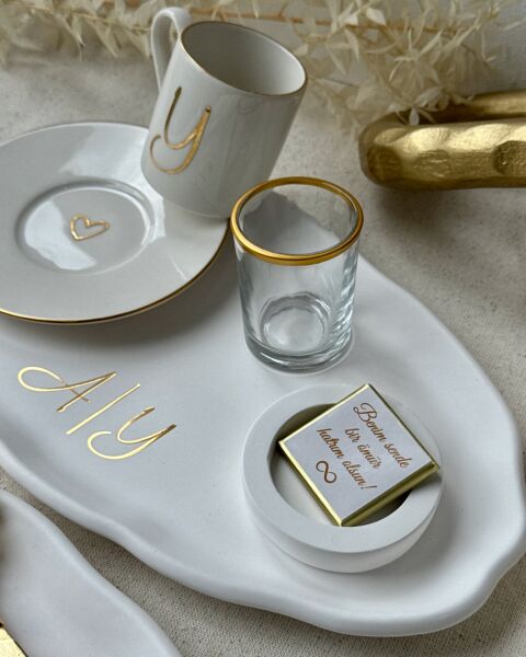 2026 Retro Yüzüklük Model Söz Tepsisi Seti -  İsimli Yüzük Tepsisi ve Damat Fincan Takımı - Kurdele ve Çikolata Hediyeli – Ücretsiz Kargo