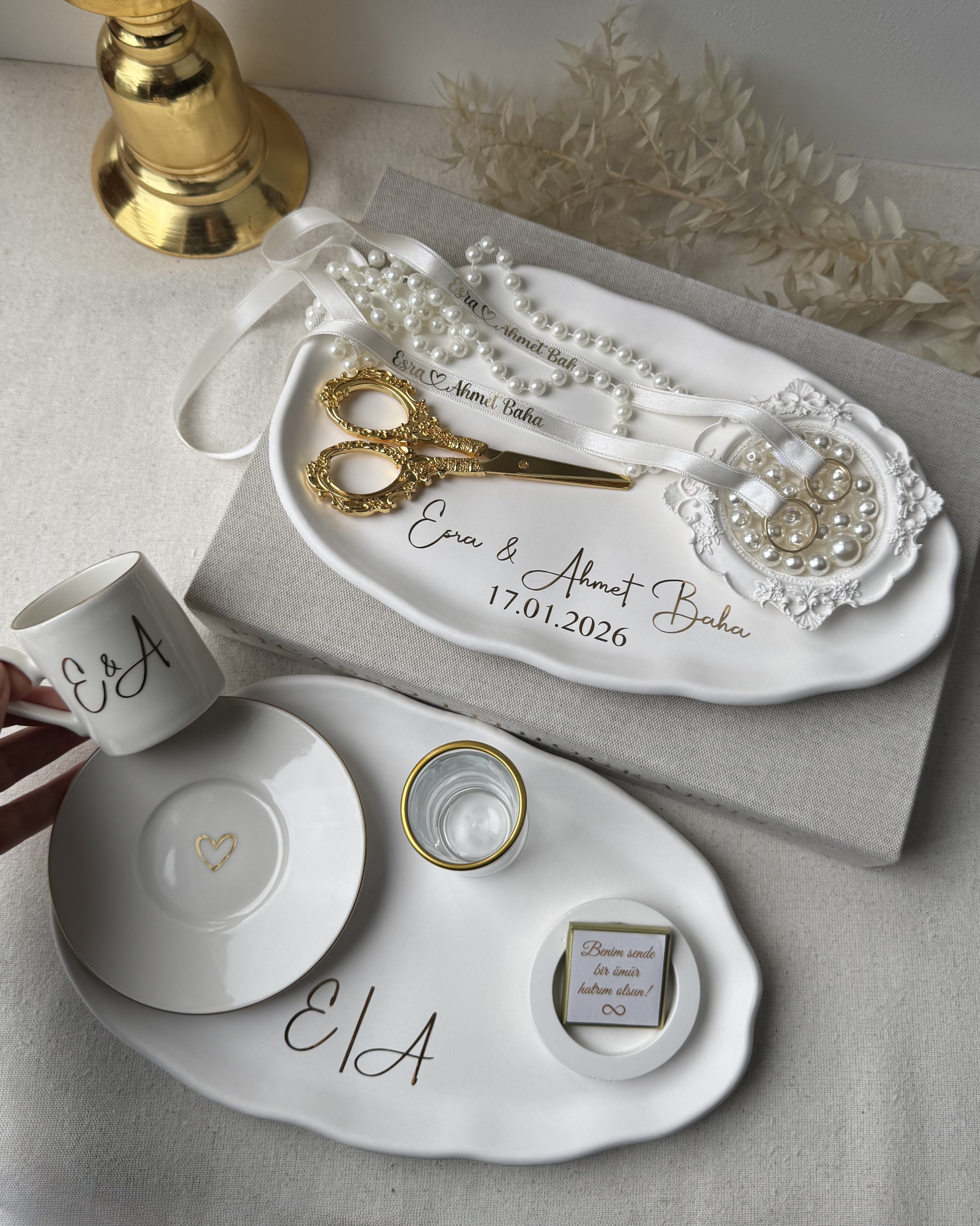 2026 Retro Yüzüklük Model Söz Tepsisi Seti -  İsimli Yüzük Tepsisi ve Damat Fincan Takımı - Kurdele ve Çikolata Hediyeli – Ücretsiz Kargo