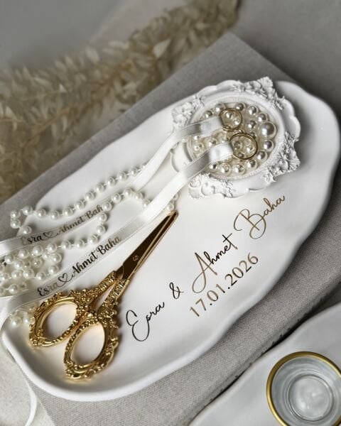 2026 Retro Yüzüklük Model Söz Tepsisi Seti -  İsimli Yüzük Tepsisi ve Damat Fincan Takımı - Kurdele ve Çikolata Hediyeli – Ücretsiz Kargo