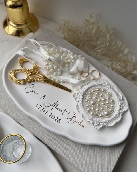 2026 Retro Yüzüklük Model Söz Tepsisi Seti -  İsimli Yüzük Tepsisi ve Damat Fincan Takımı - Kurdele ve Çikolata Hediyeli – Ücretsiz Kargo