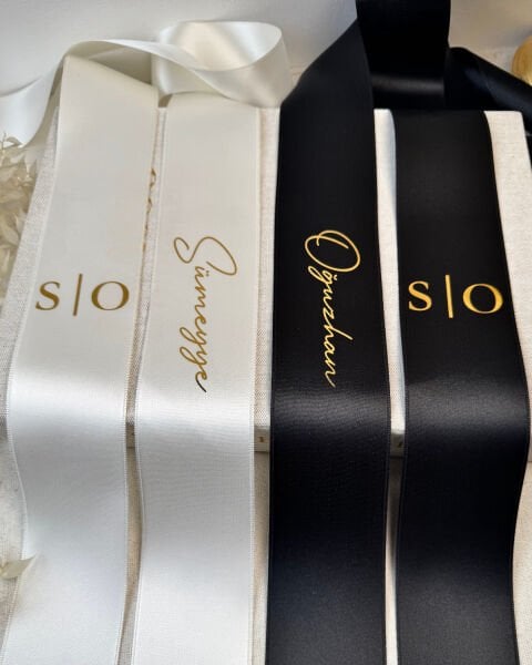 Takı Kurdelesi İsim Baskılı Gelin ve Damat İkili Set KAMPANYA - Özel Varak Baskılı 6 cm genişlik - 2 metre Saten Kurdele