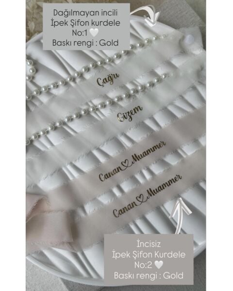 İsim Baskılı İpek Şifon Yüzük Kurdelesi 100 cm  - Özel Varak Baskılı Kenarı Saçaklı 3 cm eninde İpek Şifon Kurdele