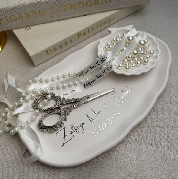 Söz Nişan Yüzük Tepsisi İsme Özel Takım - İsimli Kurdele Dahil - ÜCRETSİZ KARGO - Beyaz Seri