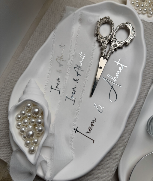 Nişan Tepsisi ve Söz Tepsisi – İsimli Yüzük Tepsisi ve Damat Fincan Takımı - Kurdele ve Çikolata Hediyeli – Ücretsiz Kargo