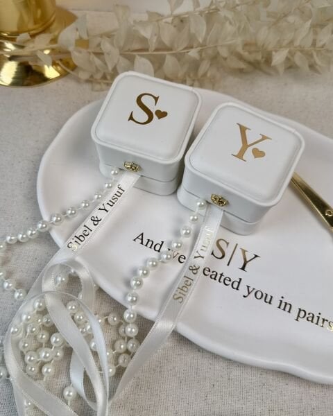 Yüzük Kutulu Nişan Tepsisi ve Söz Tepsisi Tam Set * İsimli Yüzük Tepsisi ve Damat Fincan Takımı - Kurdele ve Çikolata Hediyeli – Ücretsiz Kargo