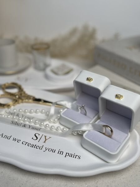 Yüzük Kutulu Nişan Tepsisi ve Söz Tepsisi Tam Set * İsimli Yüzük Tepsisi ve Damat Fincan Takımı - Kurdele ve Çikolata Hediyeli – Ücretsiz Kargo