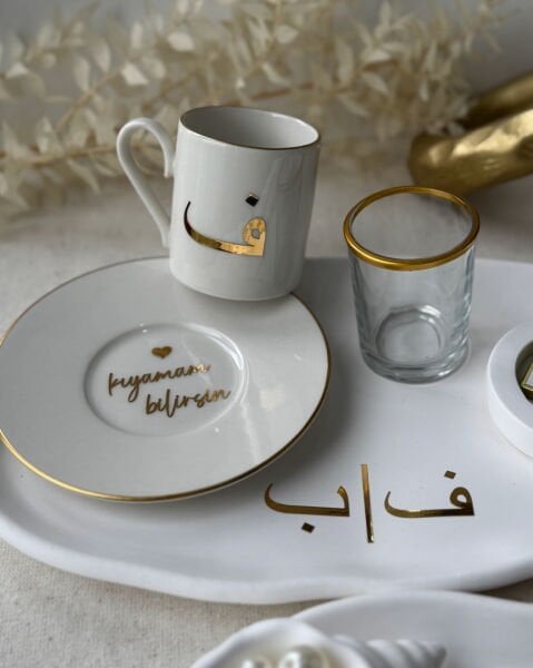 Damat kahvesi fincanı İsme Özel Yazılı - 1 ADET FİNCAN + 1 ADET FİNCAN TABAĞI - gold veya gümüş yazılabilir - Su bardağı seçimlerden ekstra eklenebilir