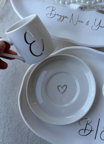 Tek Fincan İsme Özel Yazılı - 1 ADET FİNCAN + 1 ADET FİNCAN TABAĞI - gold veya gümüş yazılabilir - Su bardağı seçimlerden ekstra eklenebilir